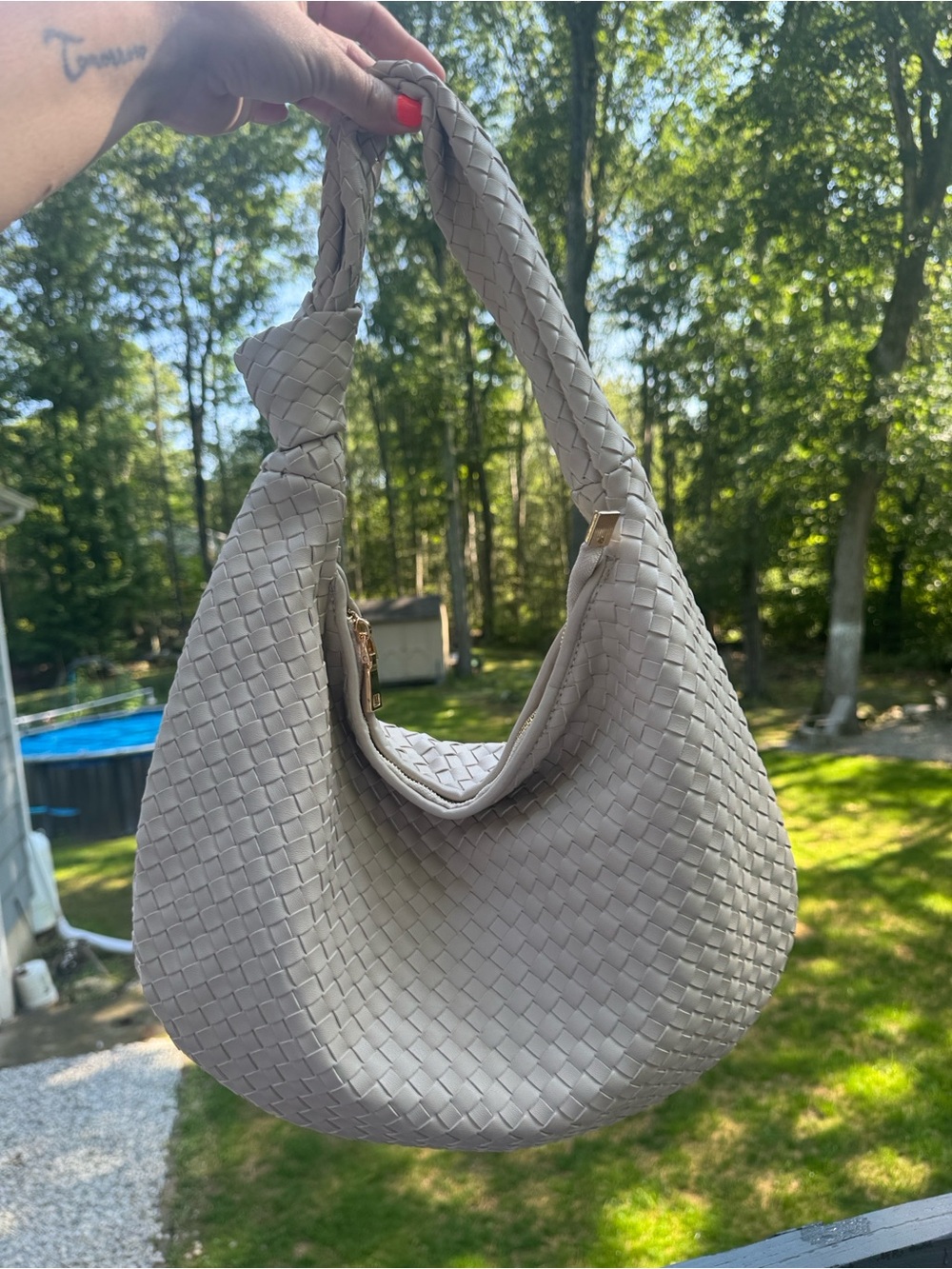 Woven handbag 🤍
